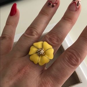Stella & Dot Yellow Enamel Flower Ring